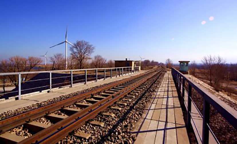 高鐵建設(shè)領(lǐng)域，加大對(duì)機(jī)制砂的需求