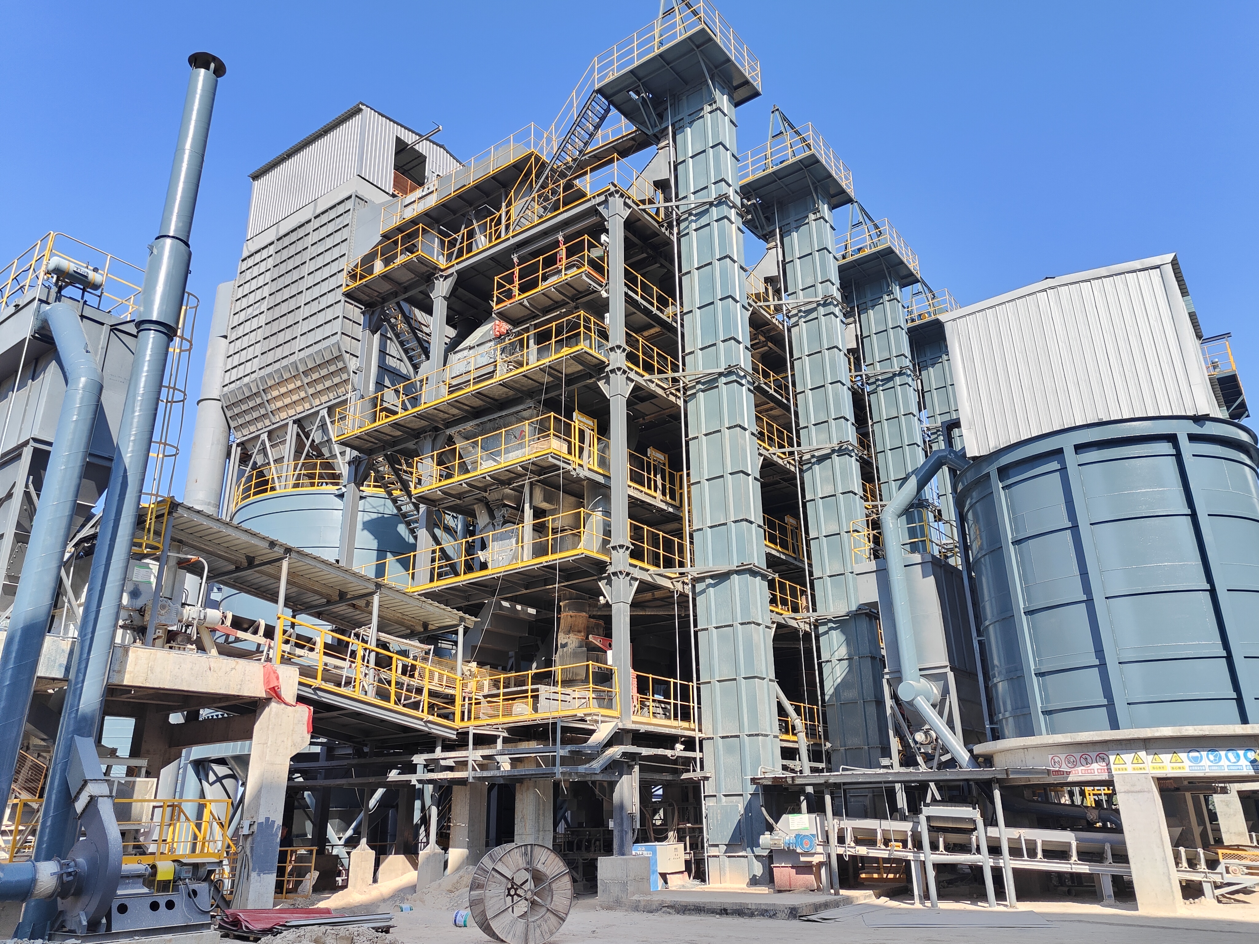 砂石廠選擇干法制砂樓，優(yōu)勢(shì)與便捷全解析